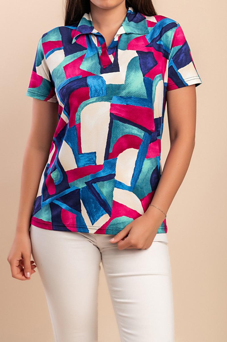 T-shirt estampada com gola