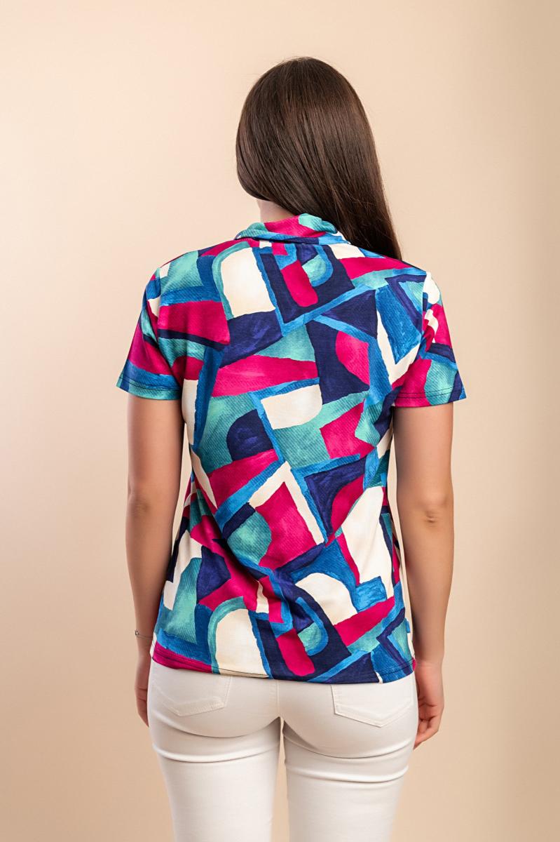T-shirt estampada com gola