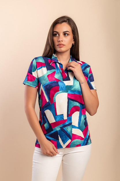 T-shirt estampada com gola