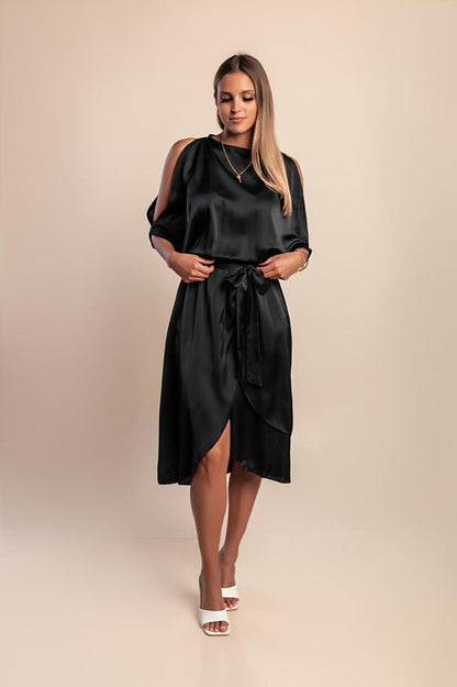 Elegantní midi šaty s výřezy Thiena