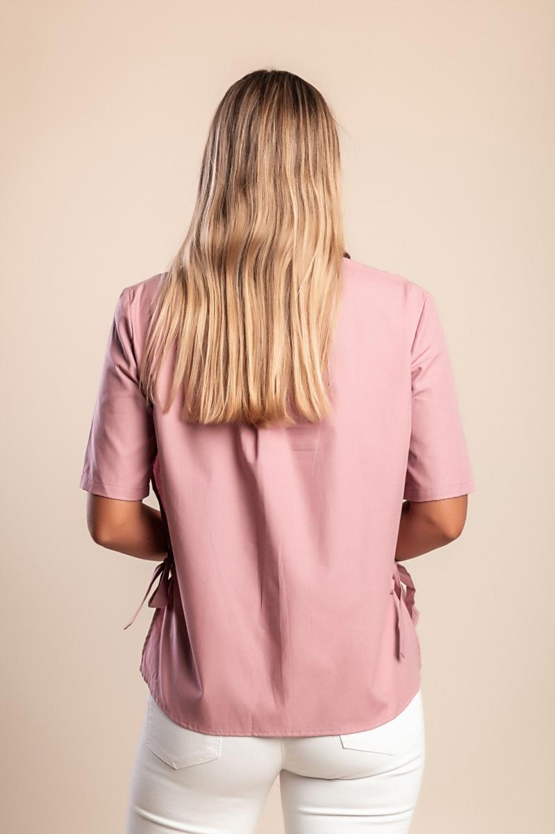 Cotton shirt with pockets