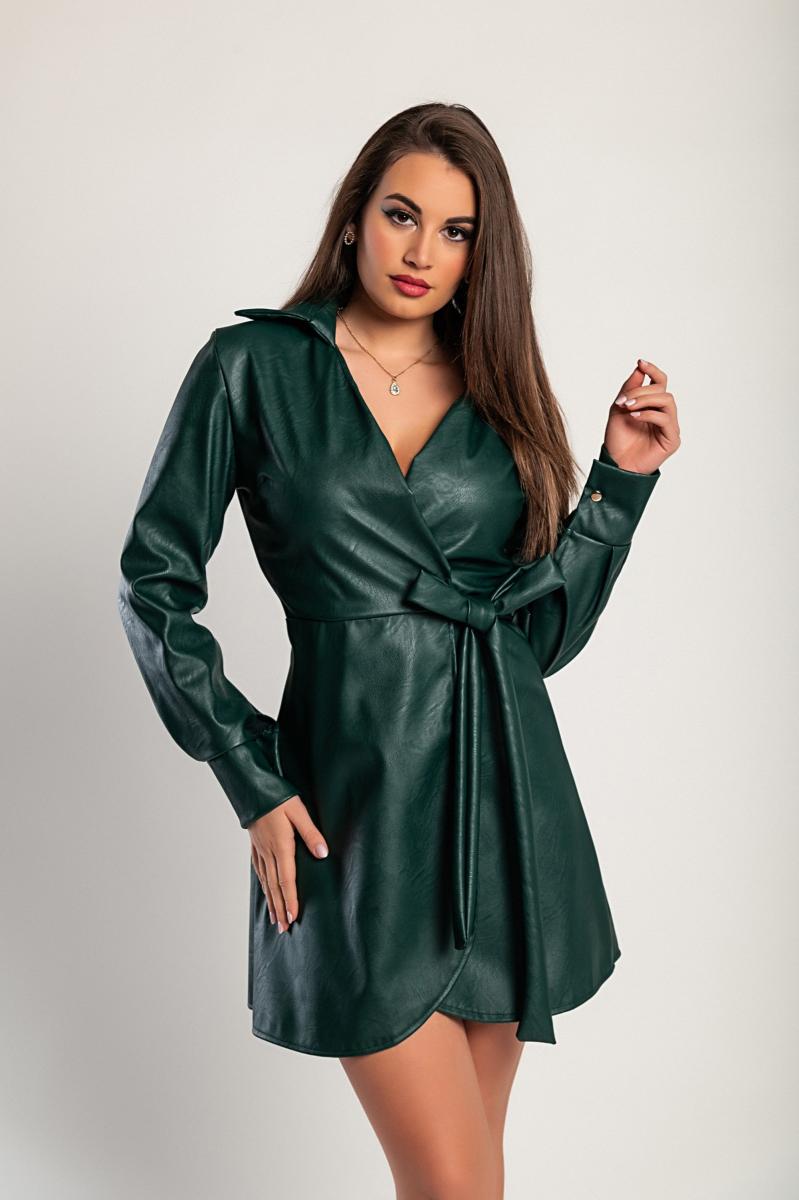 Minivestido elegante em pelo sintético com colarinho de lapela Pellita