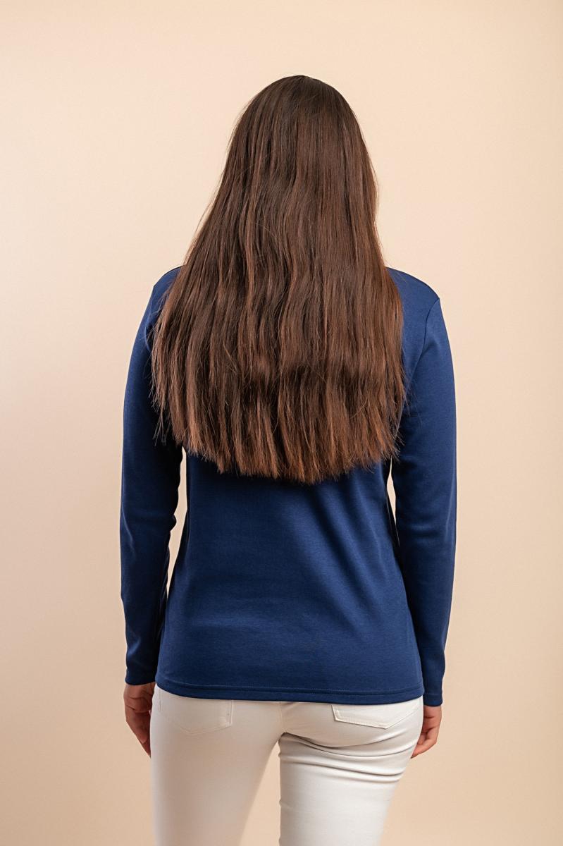 Long-sleeved cotton top