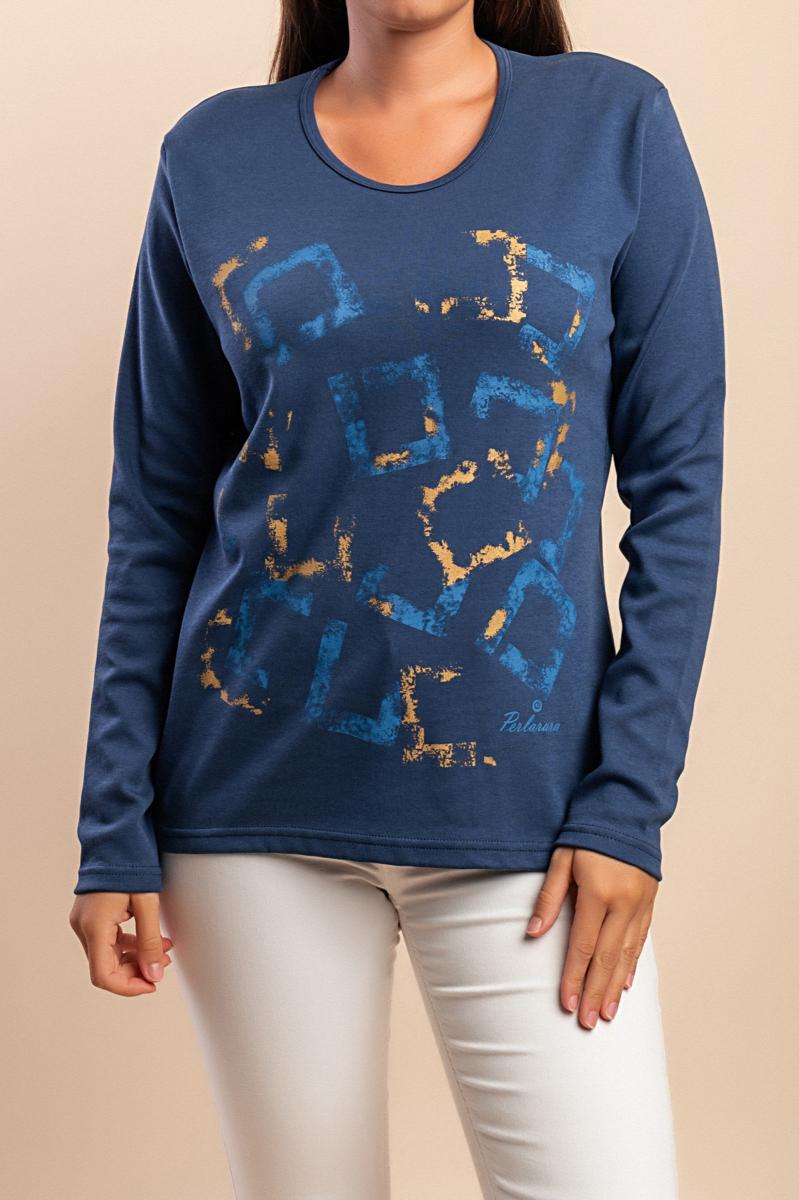 Long-sleeved cotton top