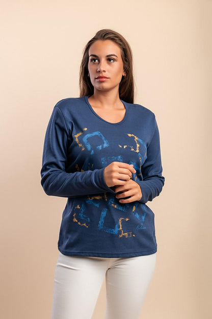 Long-sleeved cotton top
