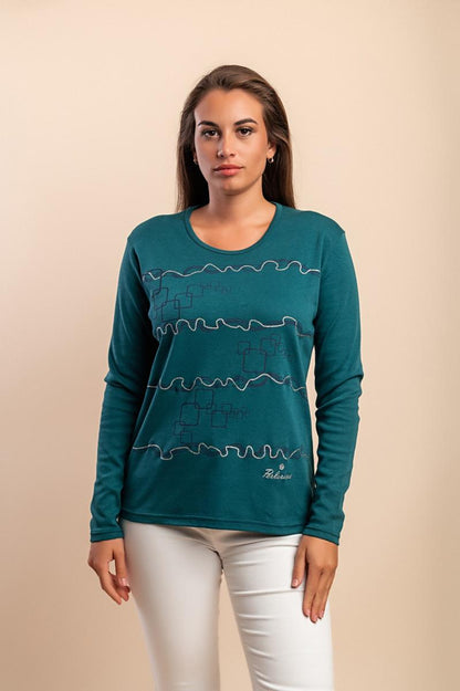 Long-sleeved cotton top