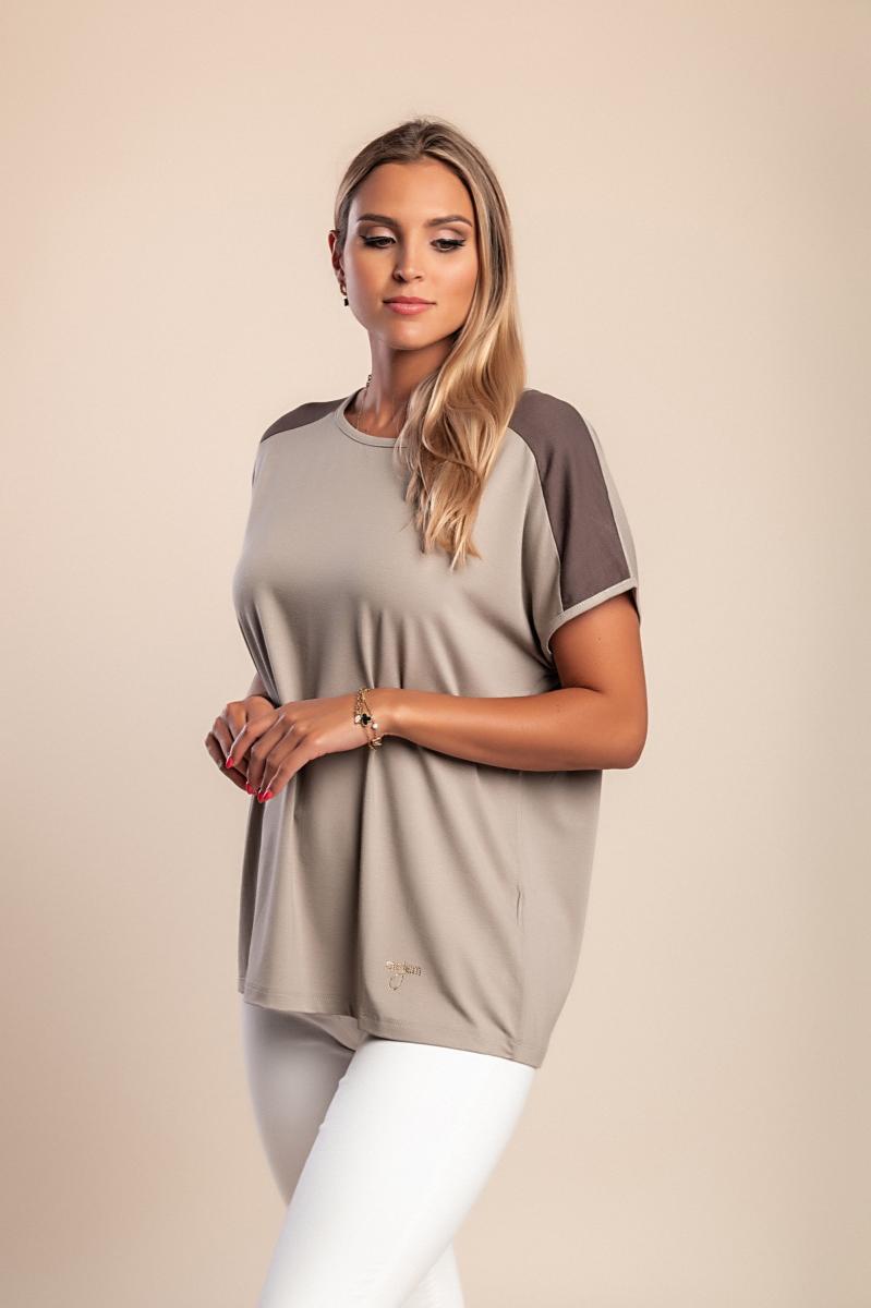 Tricou cu guler rotund