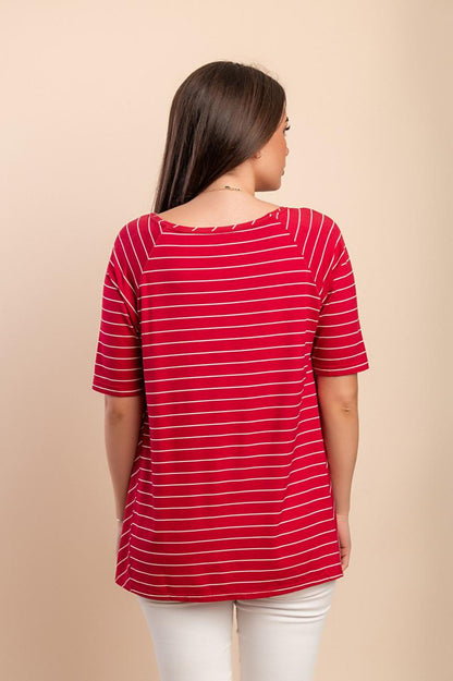 Tricou cu imprimeu în dungi