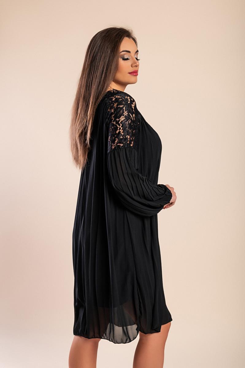 Elegáns pliszírozott miniruha Cremona