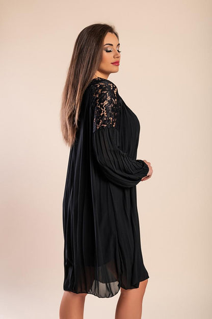 Elegáns pliszírozott miniruha Cremona