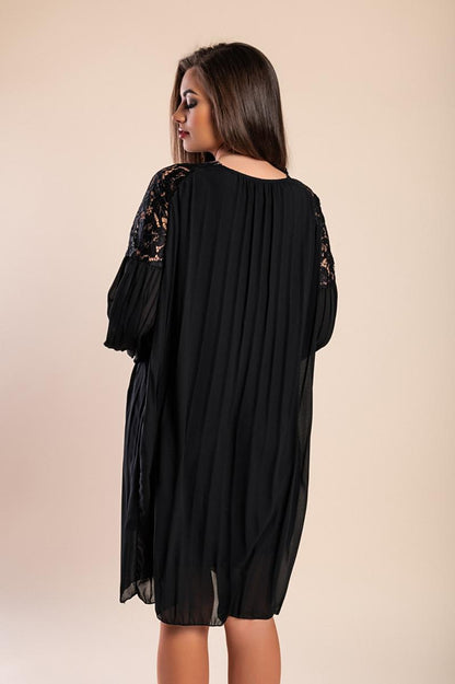 Elegáns pliszírozott miniruha Cremona