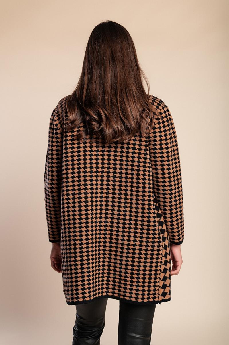 Weiche Strickjacke mit Karoprint