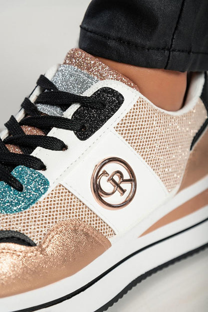 Modne sneakersy z ozdobnym detalem, FF525
