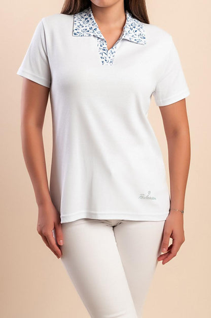 T-shirt in cotone con colletto