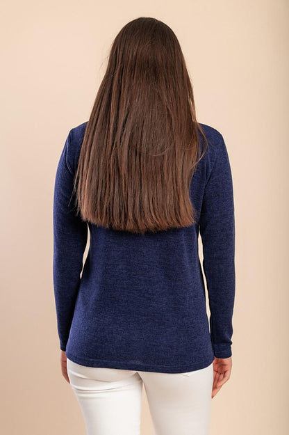 Dzianinowy sweter w kwiatowy wzór