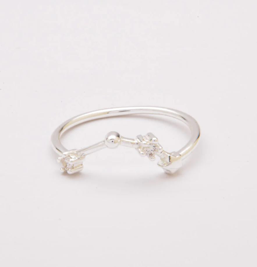 Anello in argento con diamanti decorativi, ART503