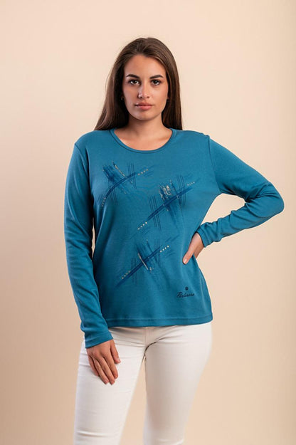 Long-sleeved T-shirt