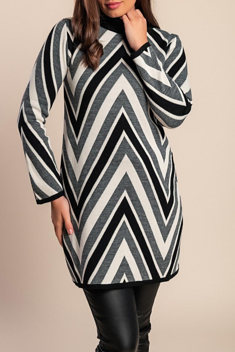 Gestricktes Minikleid in dreifarbiger Kombination