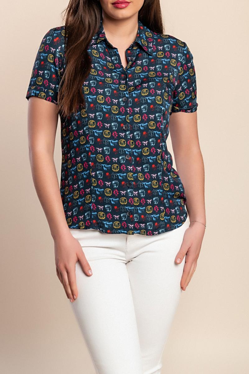 Tricou