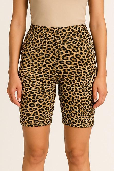 Eng anliegende Shorts mit Leopardenprint