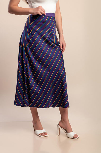 Plus size skirt with striped print