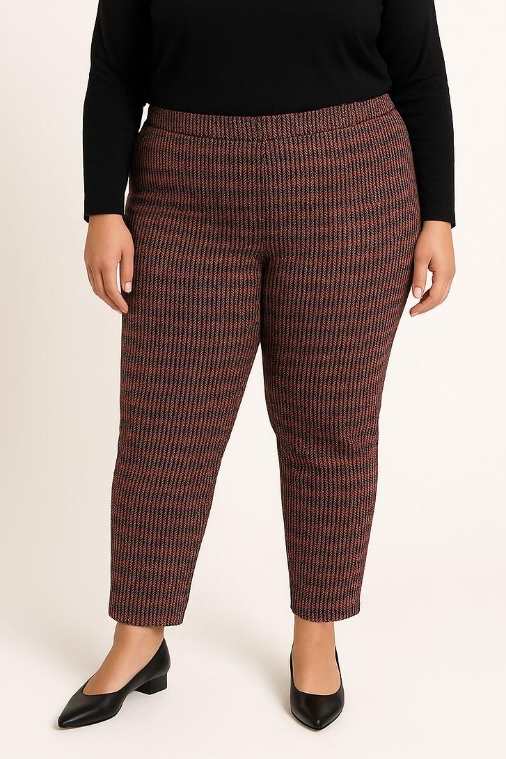 Plus size pants with checkered print