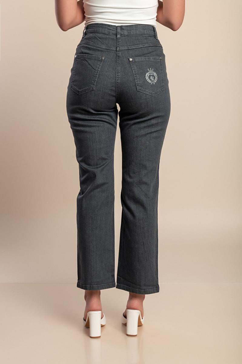 Plus-Size-Jeans