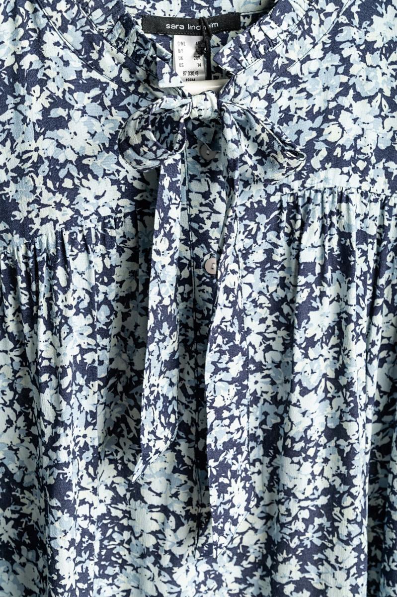 Plus size blouse with floral print