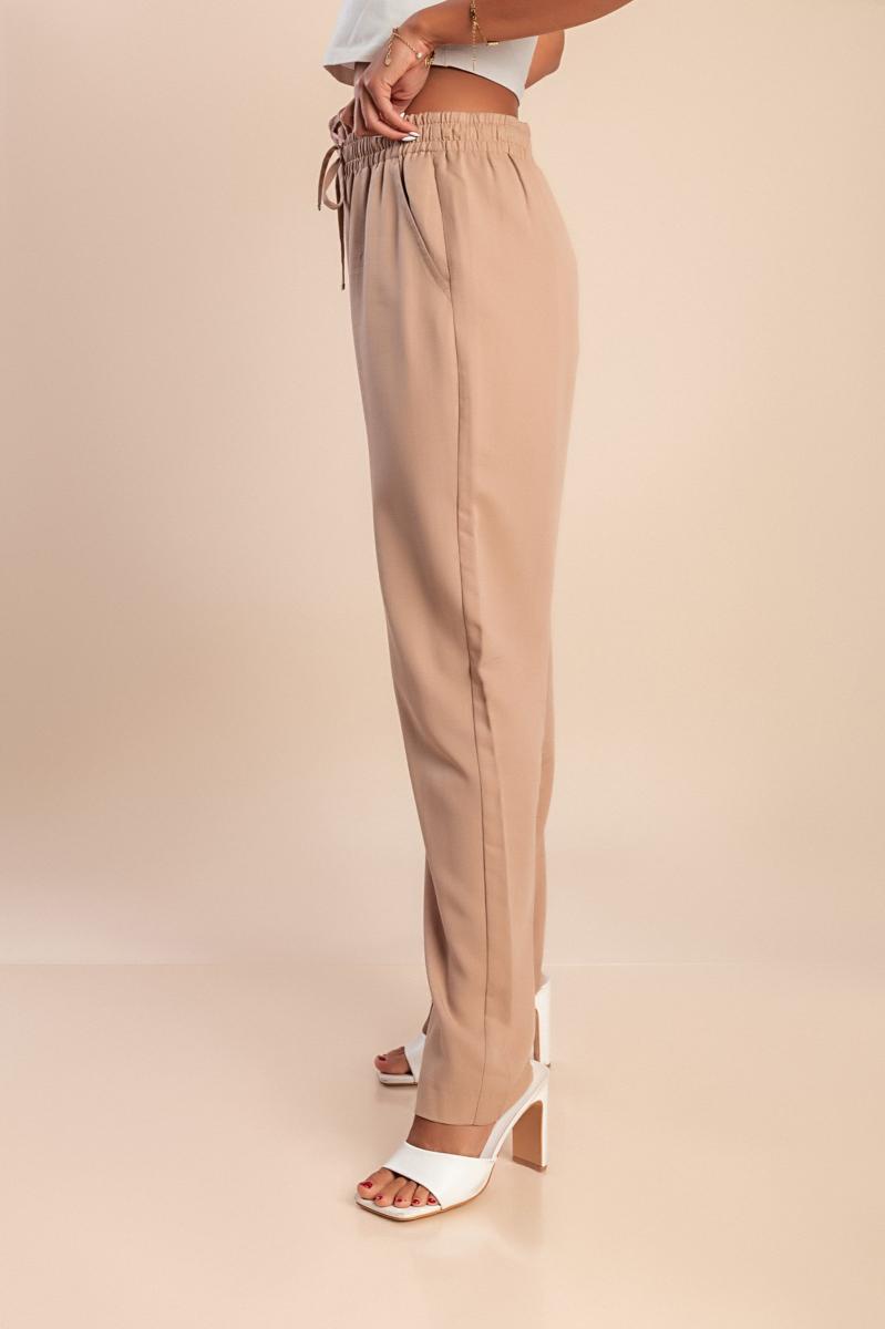 Plus size trousers with elastic waistband