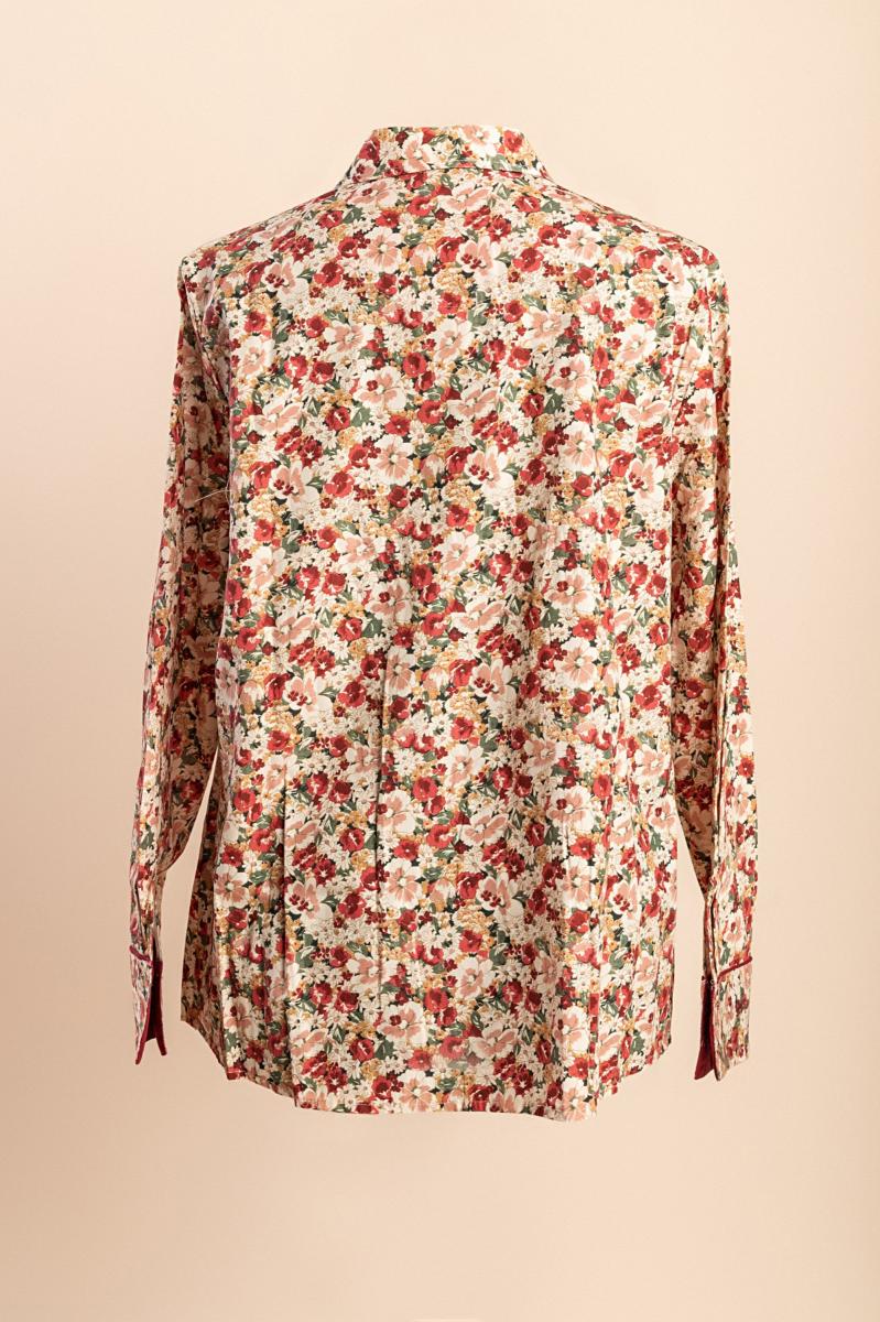 Plus size cotton shirt with floral print