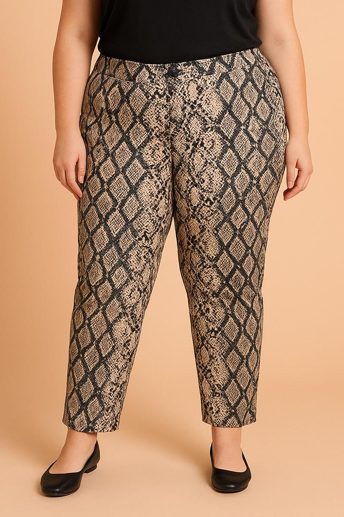 Plus size cotton pants with print