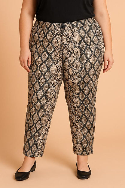 Plus size cotton pants with print