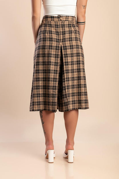Plus size μίντι φούστα με καρό μοτίβο