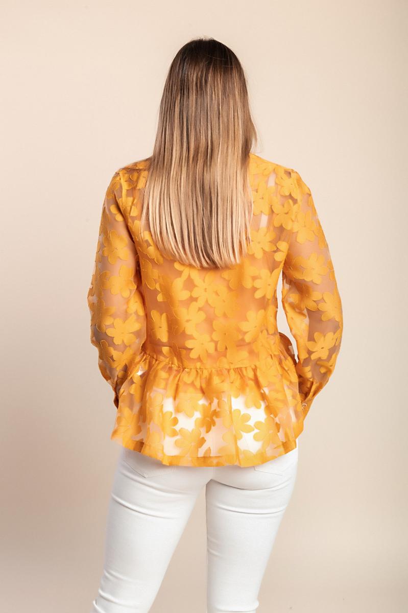 Long-sleeved blouse