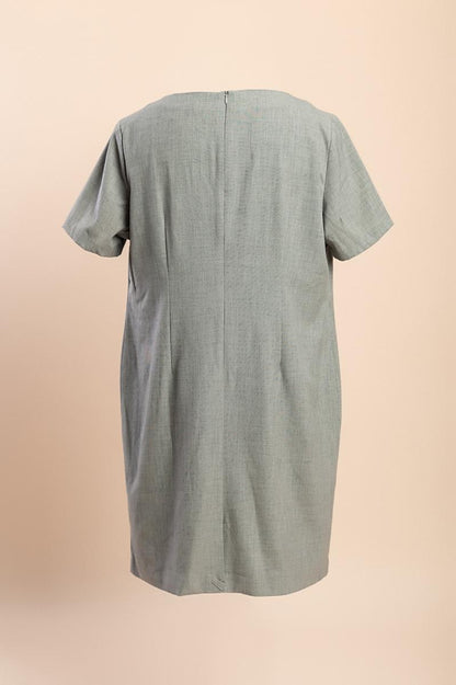 Kleid mit kurzen Ärmeln in großen Größen