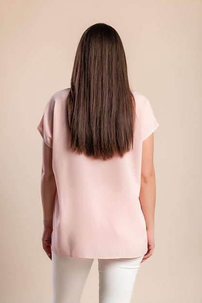 Short-sleeved blouse