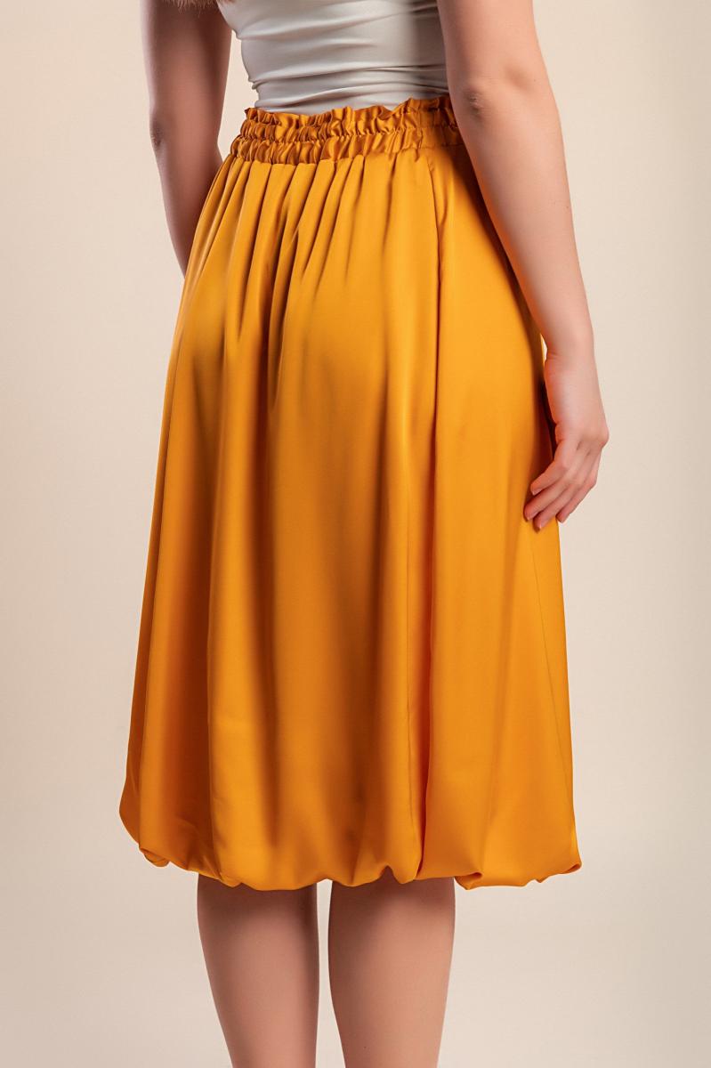Midi skirt with elastic waistband