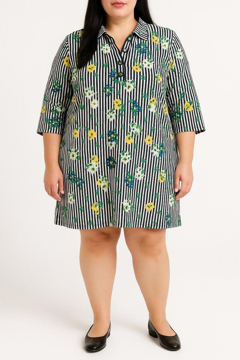 Bluzka w kwiatowy wzór plus size