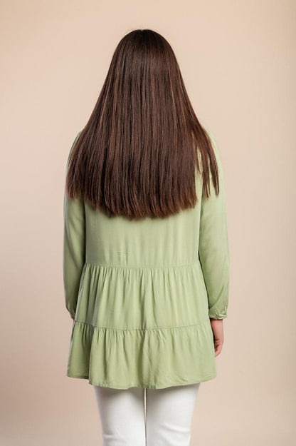 Blouse with buttons
