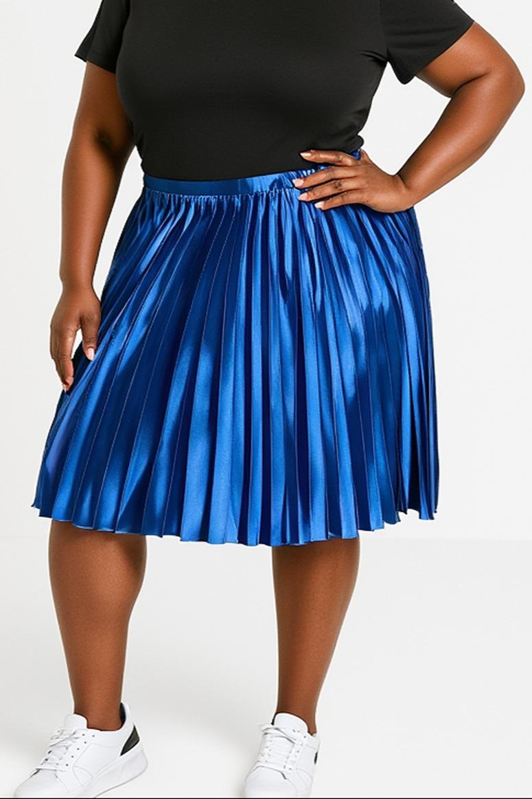 Plus size pleated skirt