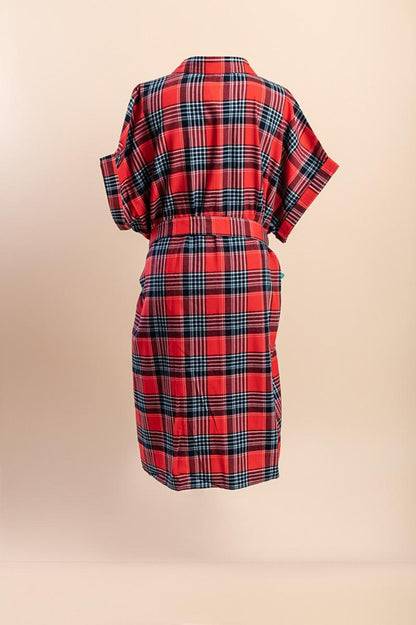 Vestido-camisa plus size com estampado aos quadrados