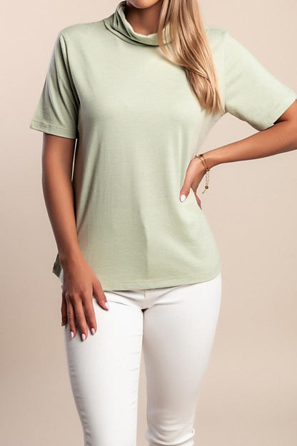 Short-sleeved top