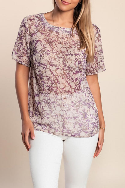 Short-sleeved blouse