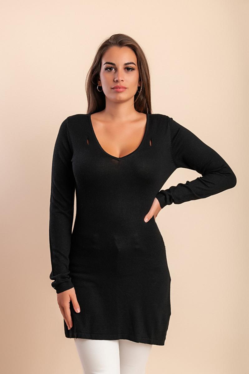Fitted tunic with "V" neckline