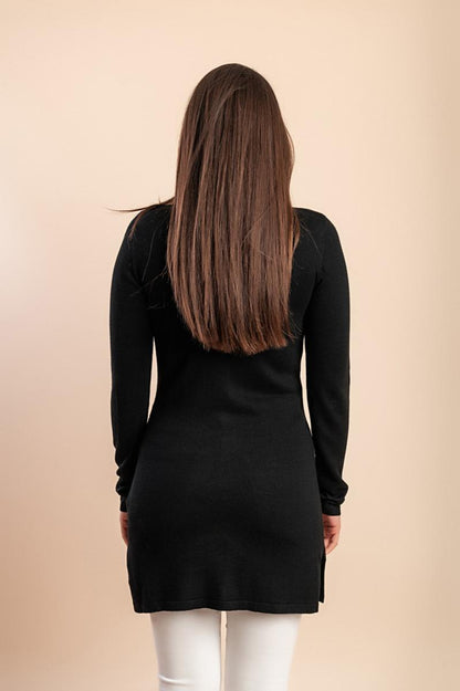 Fitted tunic with "V" neckline