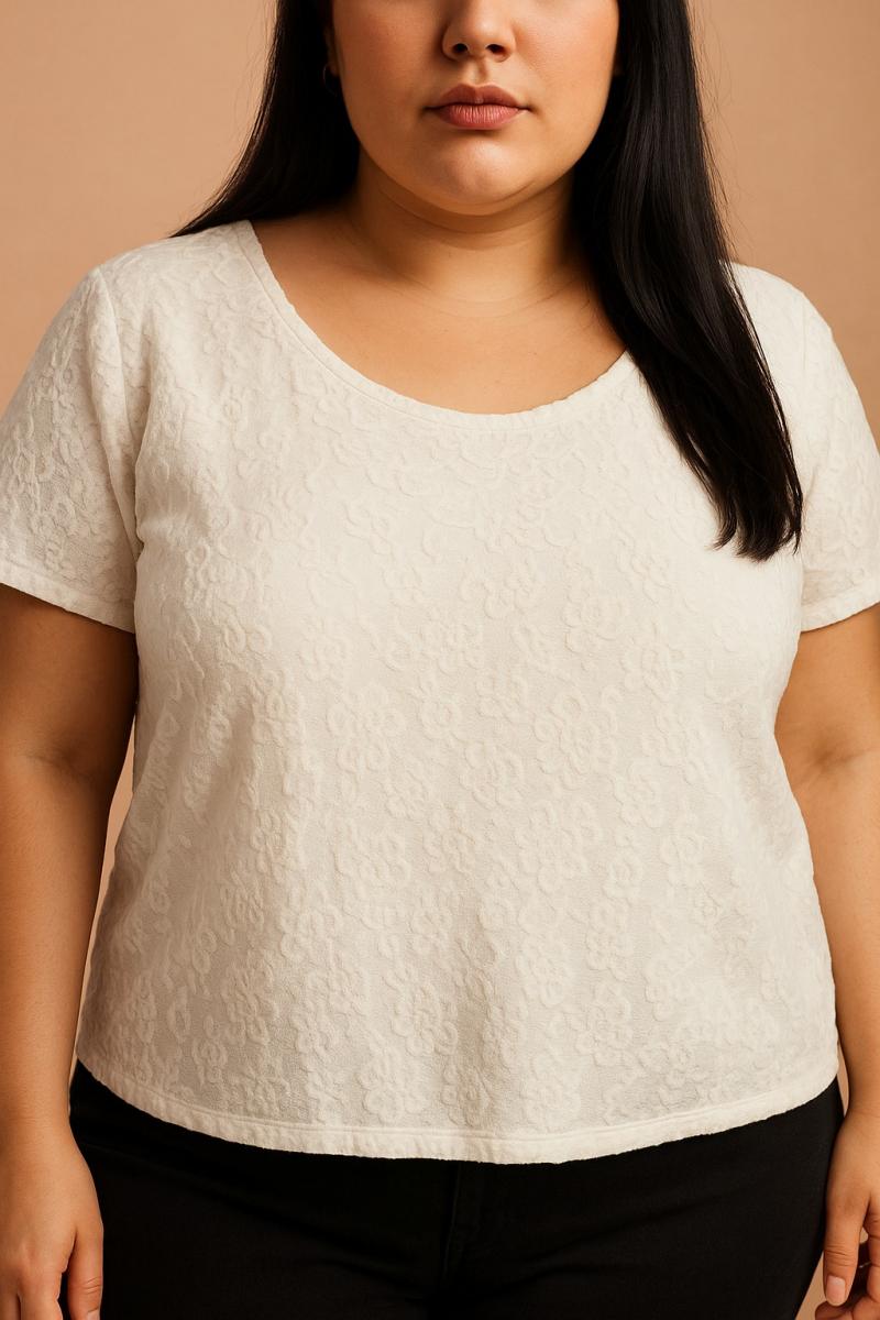 Top in pizzo taglie forti