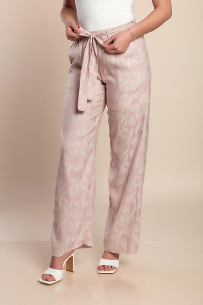 Long pants with belt