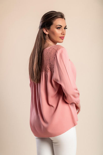 Plus size blouse met kant