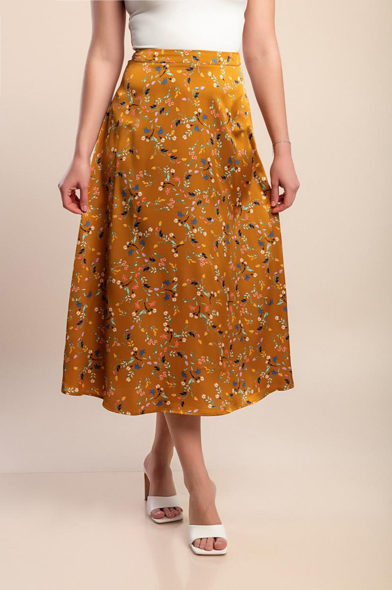 Plus size printed midi skirt