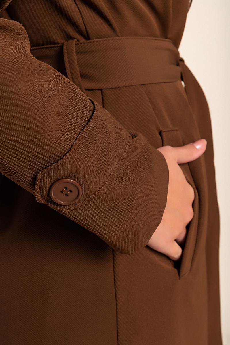 Eleganter Trenchcoat mit Knöpfen